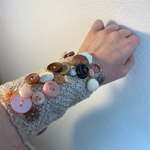 Handmade Phone Case \ Wristlet - Picture 5 of 12